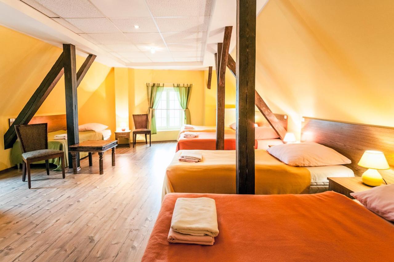 Melody Stary Rynek Poznan Hostel Exterior photo